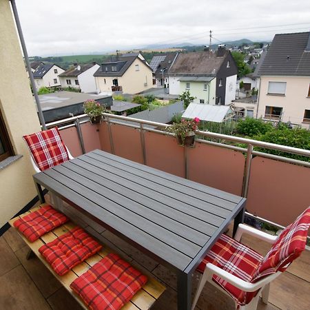 Haus Helene Apartamento Ochtendung Exterior foto