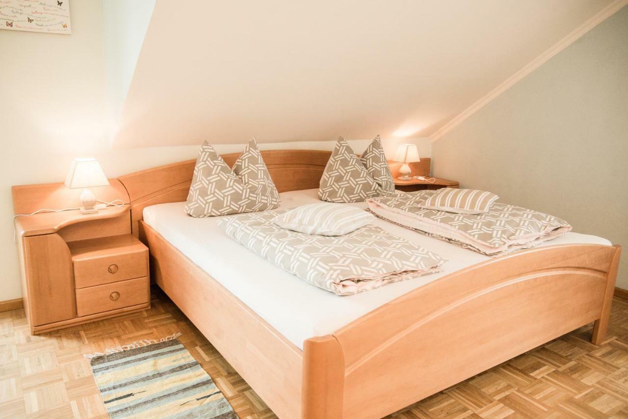 Haus Helene Apartamento Ochtendung Exterior foto